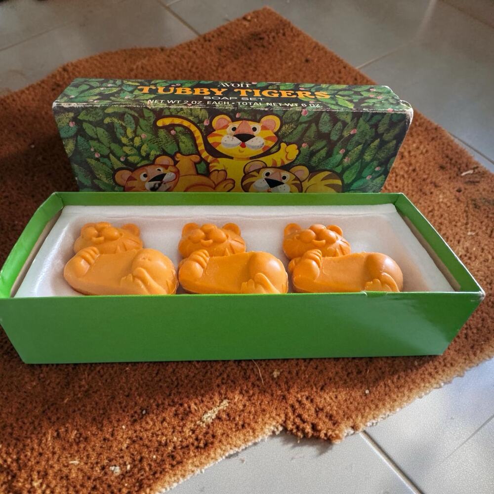 Vintage 1970s Avon Tubby Tigers Soap Set Original Box Figural Tiger Soaps Retro